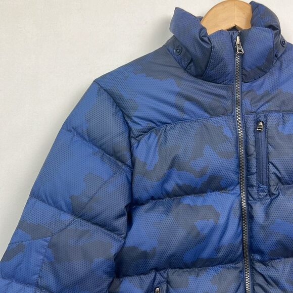 Polo Ralph Lauren Navy Camo Down jacket Repaired size 10-12 (M) - Picture 3 of 14